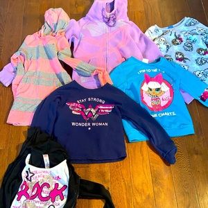 Kids clothes all clothes is size 5-8 in kids